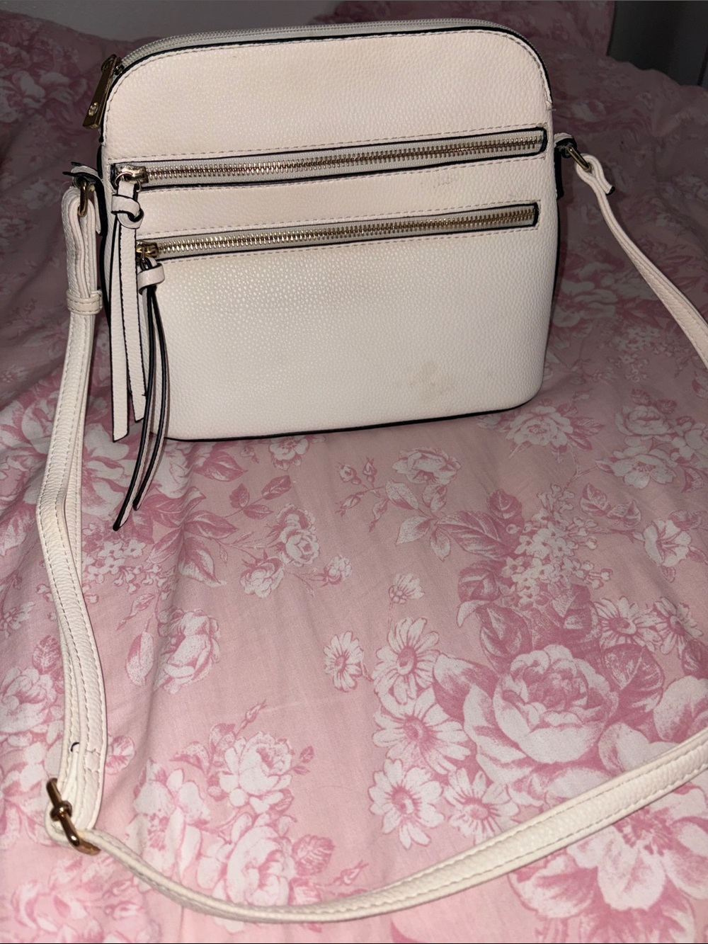Classic Pebbled Crossbody Bag in Light Pink